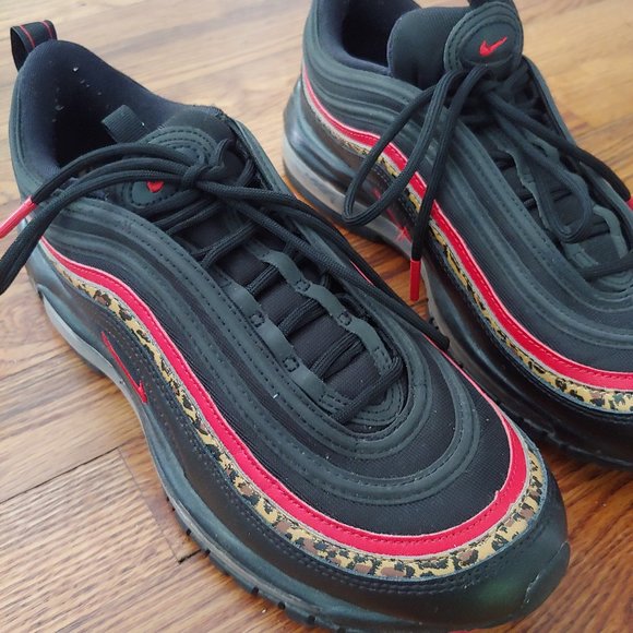 Nike Shoes - Nike Air Max 97